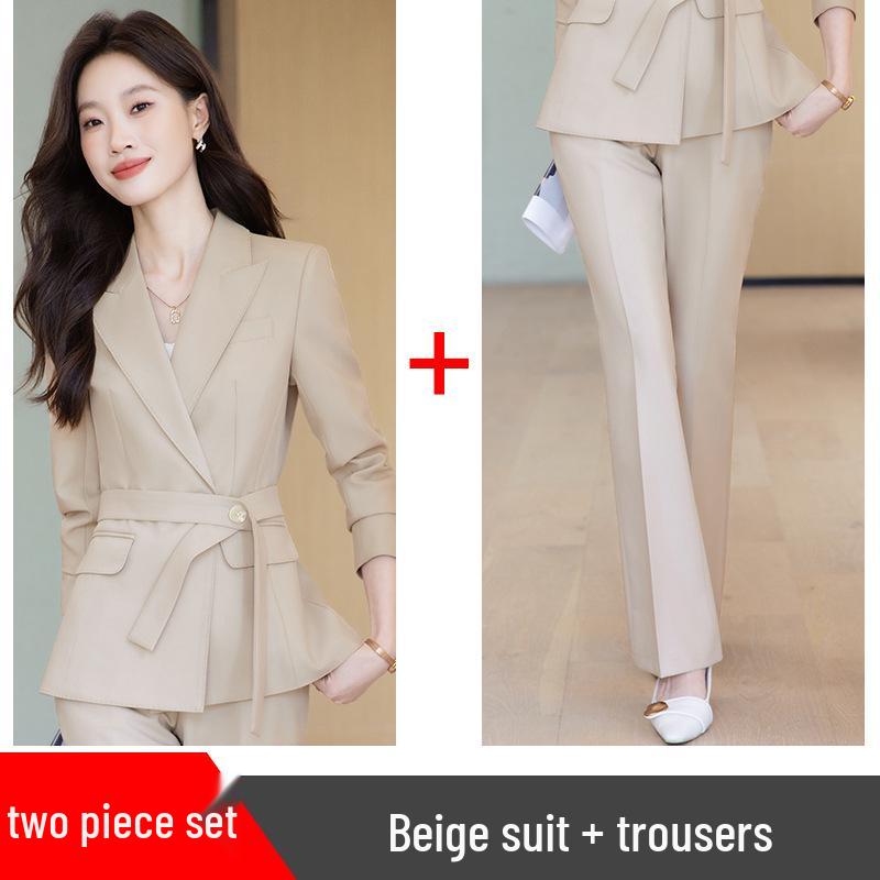 Damen High-End Herbst/Winter Empfangsanzug-Set für eine professionelle und stilvolle Präsentation