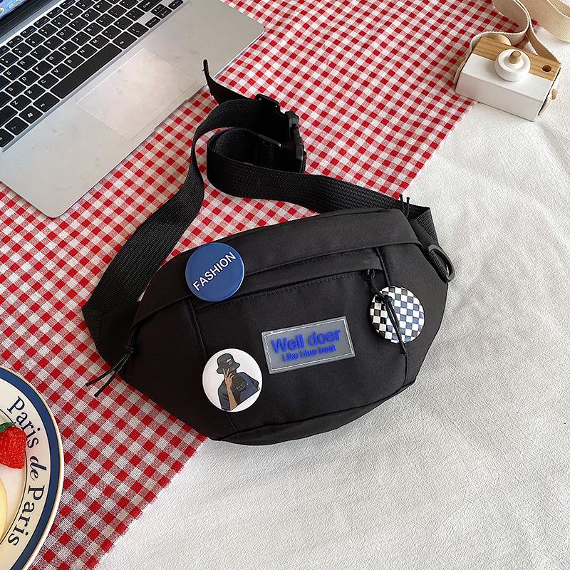 

Fashion women s shoulder bag autumn and winter new trend messenger breast bag lightweight, simple and versatile small fanny pack