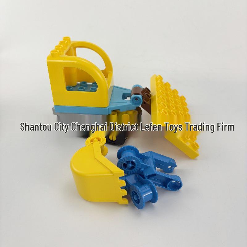 

Строительный набор с крупными деталями: Игрушки: Башенный кран, Бульдозер, Самосвал и Транспортное средство. Color Random