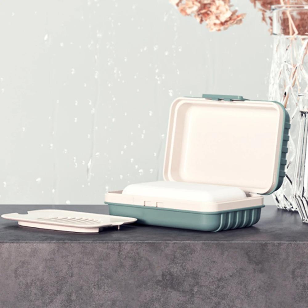 1PC Plastic Soap Dish with Lid Travel Bathroom Soap Holder Compact Soap Box Keeps Dry Hygienic Storage for Bathroom Accessories