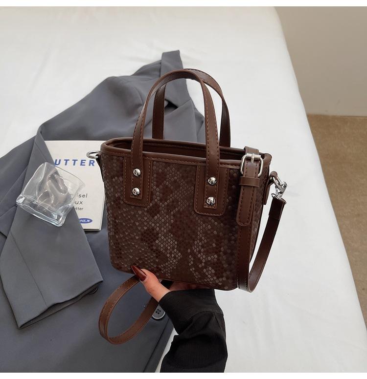 

Korean foreign style hand bag women 2025 new texture simple sweet beautiful women vegetable basket crossbody bucket bag shoulder bag