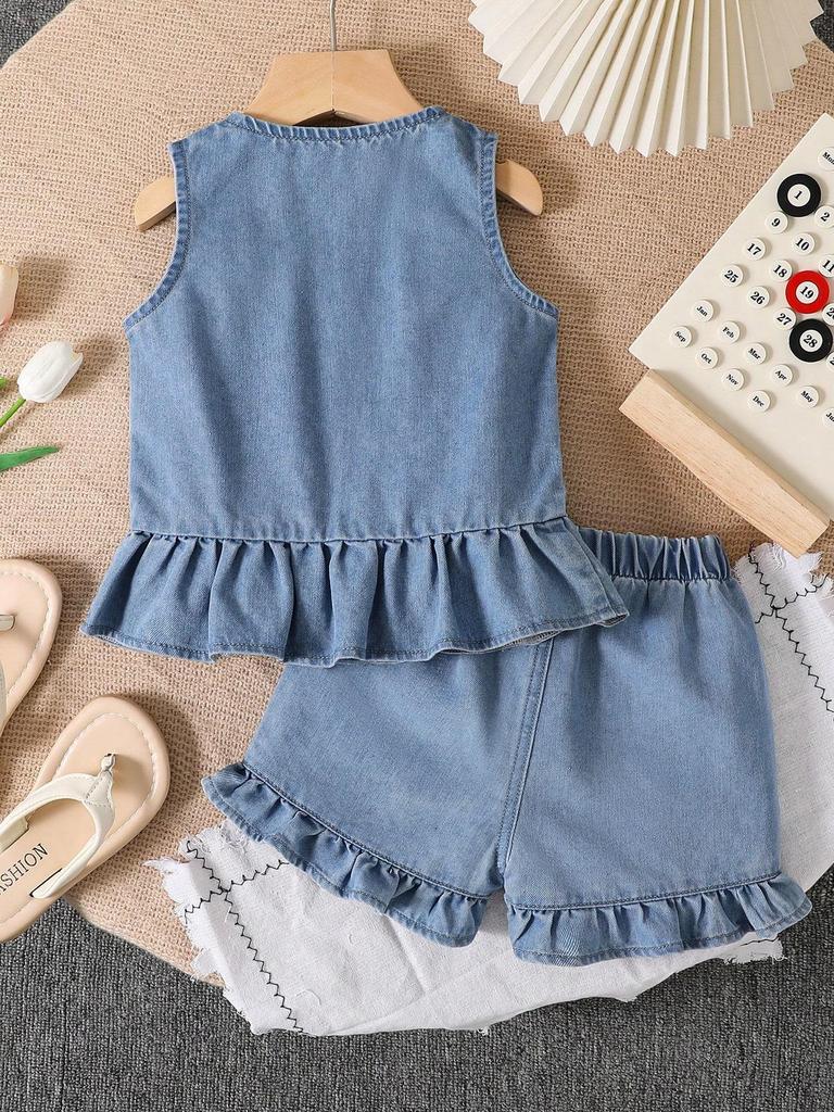 Two-piece girls' casual outdoor versatile T-shirt and retro denim shorts set for spring and summer