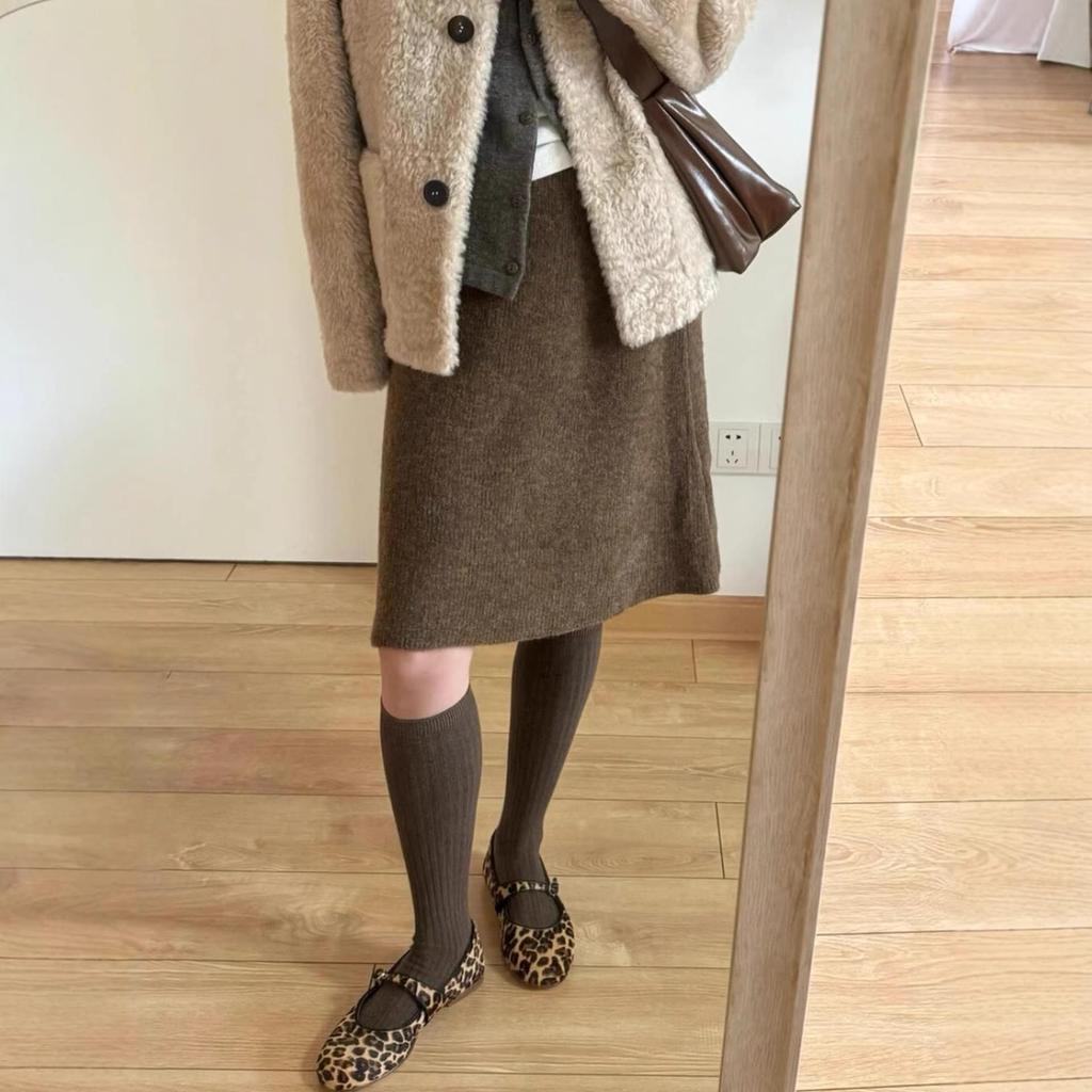 Versatile Knit A-Line Midi Skirt for Women - Soft, Retro Style for Autumn & Winter
