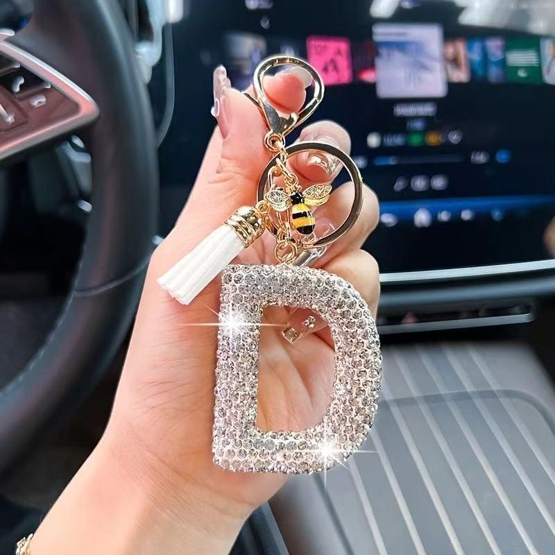 Błyszczący Rhinestone Litera Początkowa A Z Brelok Uroczy Breloczek z Pszczółką Ozdoba z Frędzli Spersonalizowane Prezenty Na Kluczyki Samochodowe Torbę