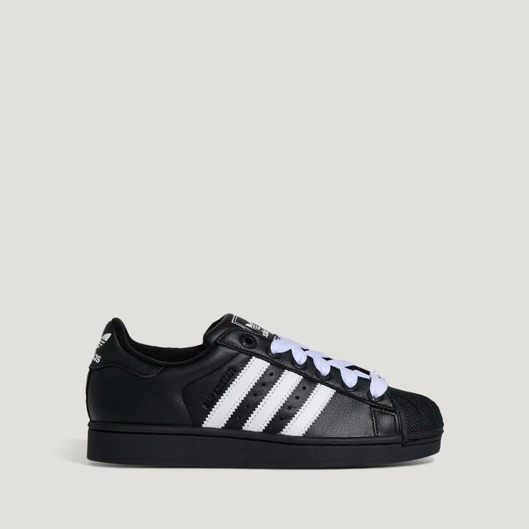 

Кроссовки Adidas в том же стиле, что и флагманская модель, SUPERSTAR II Adidas Кроссовки на платформе с трилистником Ракушки KK4474 35.5 чёрный