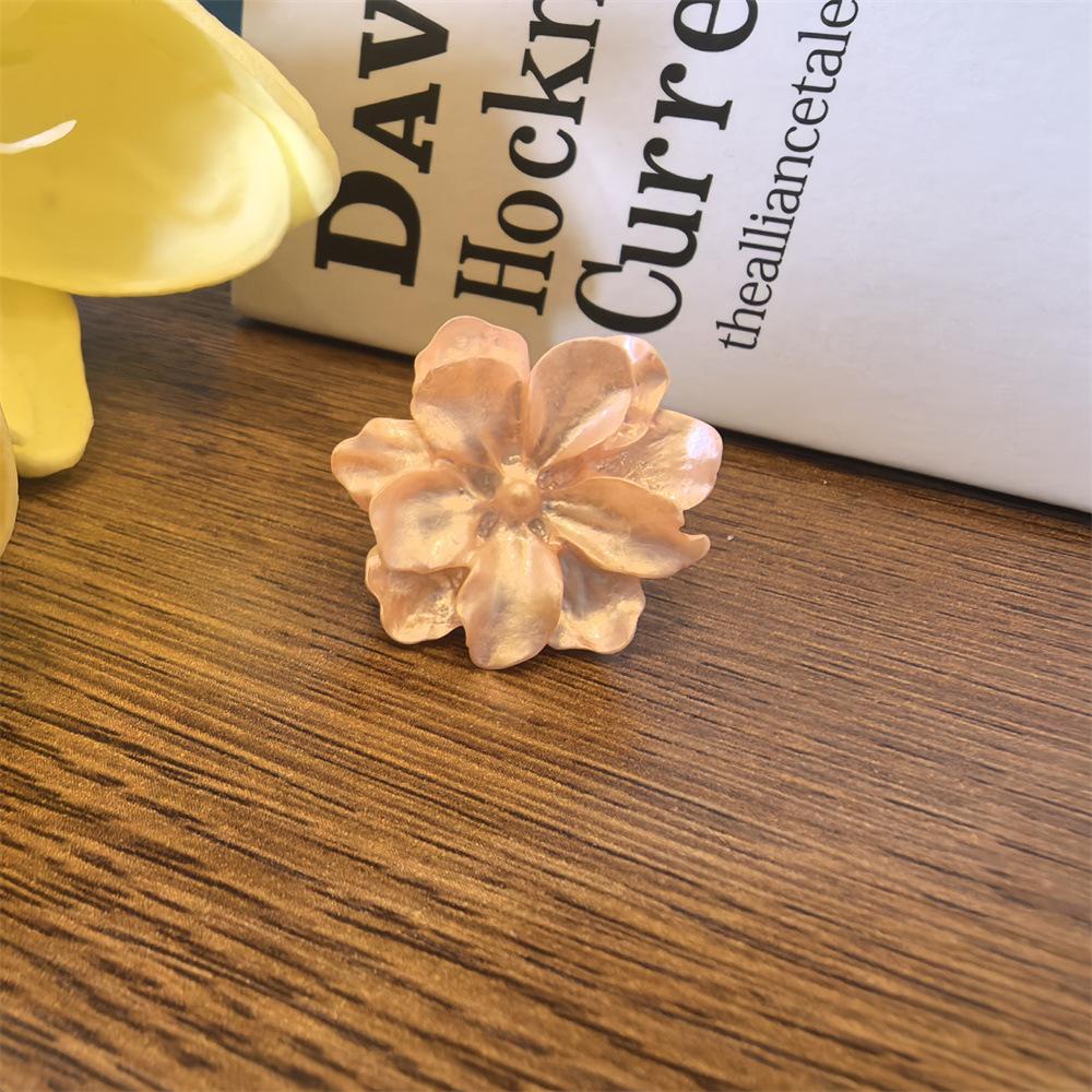 Lily of the valley Shoe laces Charms for Sneakers Decorations Camellia Pearl Flower Shoe Charm Buckle DIY Shoes Accessories 1Pcs