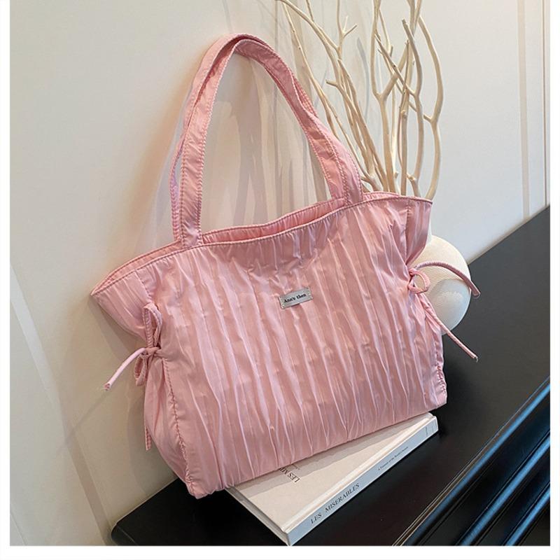 Large Capacity Tote Bag for Casual Commuting, Stylish and Elegant, with Pleated Drawstring Shoulder Strap.