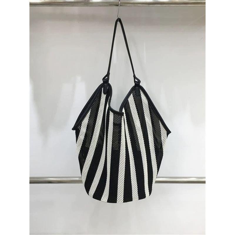 

Niche Style Cut Out Woven Bag Women 2025 New Arrival Large Capacity Totes Idle Style Shoulder Bag Satchel Shopping Bag Black(Large)