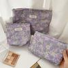 Polyester Canvas Flower Clutch Bag Flower Pattern Zipper Closure Makeup Bag Large Capacity Portable Cosmetic Organizer Women Use