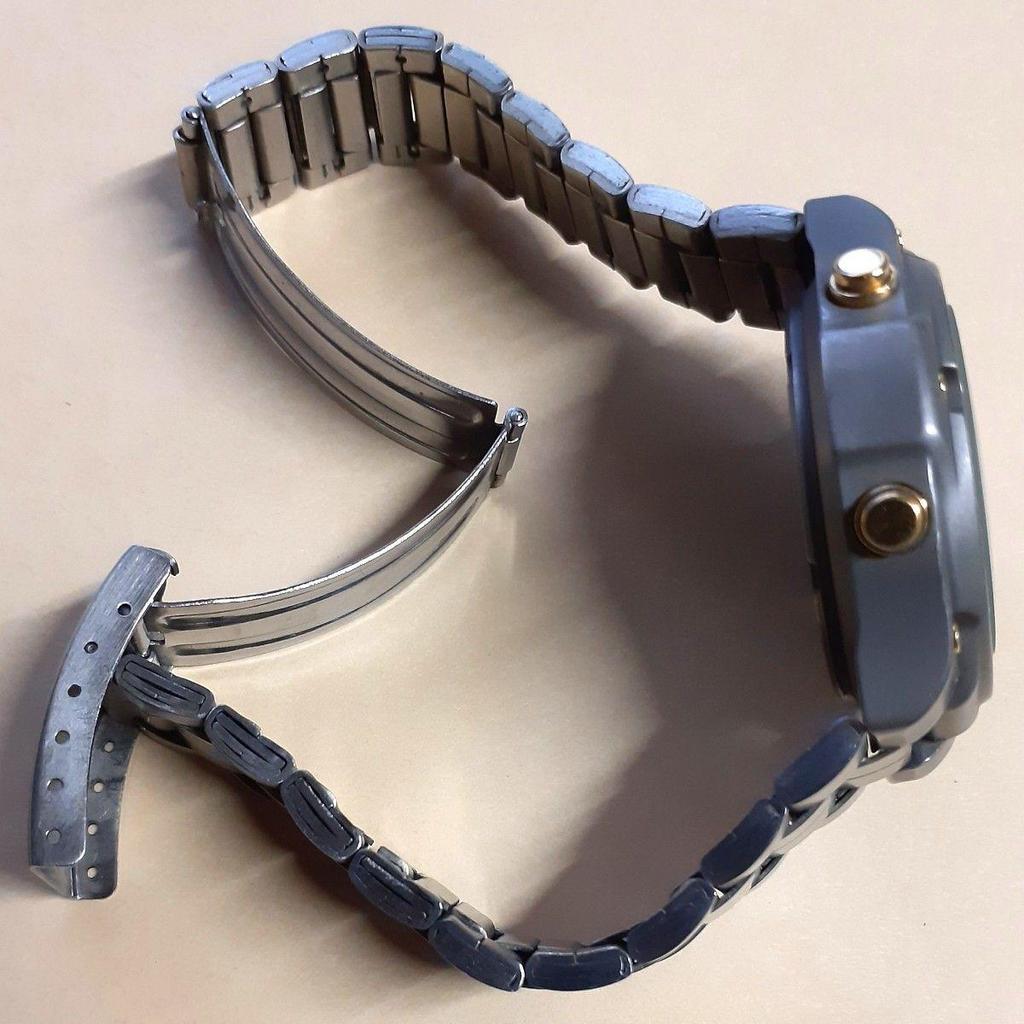 Used SEIKO ALBA EPSILON V084-8000 Box Included Genuine Belt Epsilon Titanium
