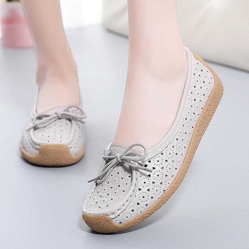 2025 New Women Shoes Moccasins Women Flats Loafers Genuine Leather Female Shoes Slip On Hollow Out Flat Bottomed Mother Shoe Cas