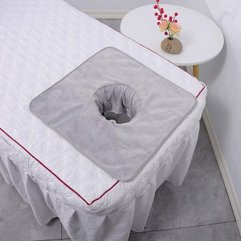 Beauty bedside hole towel massage acupuncture and moxibustion ear picking massage bed beauty salon face towel with hole towel