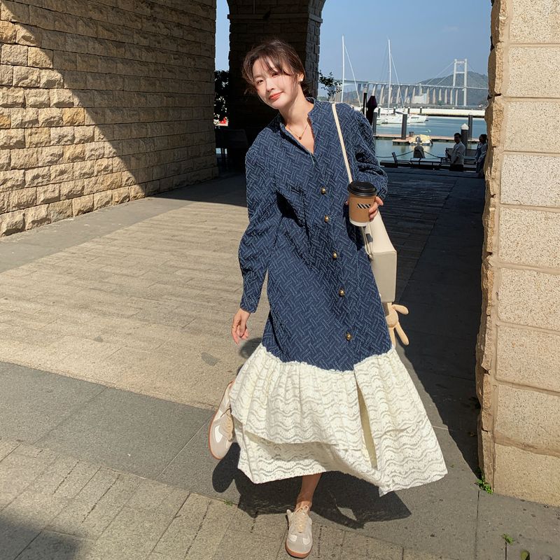 

Lightly Mature Lace Patchwork Denim Dress Women s 2025 Autumn New Arrival K-style Loose Retro Fancy Long Dress Blue S