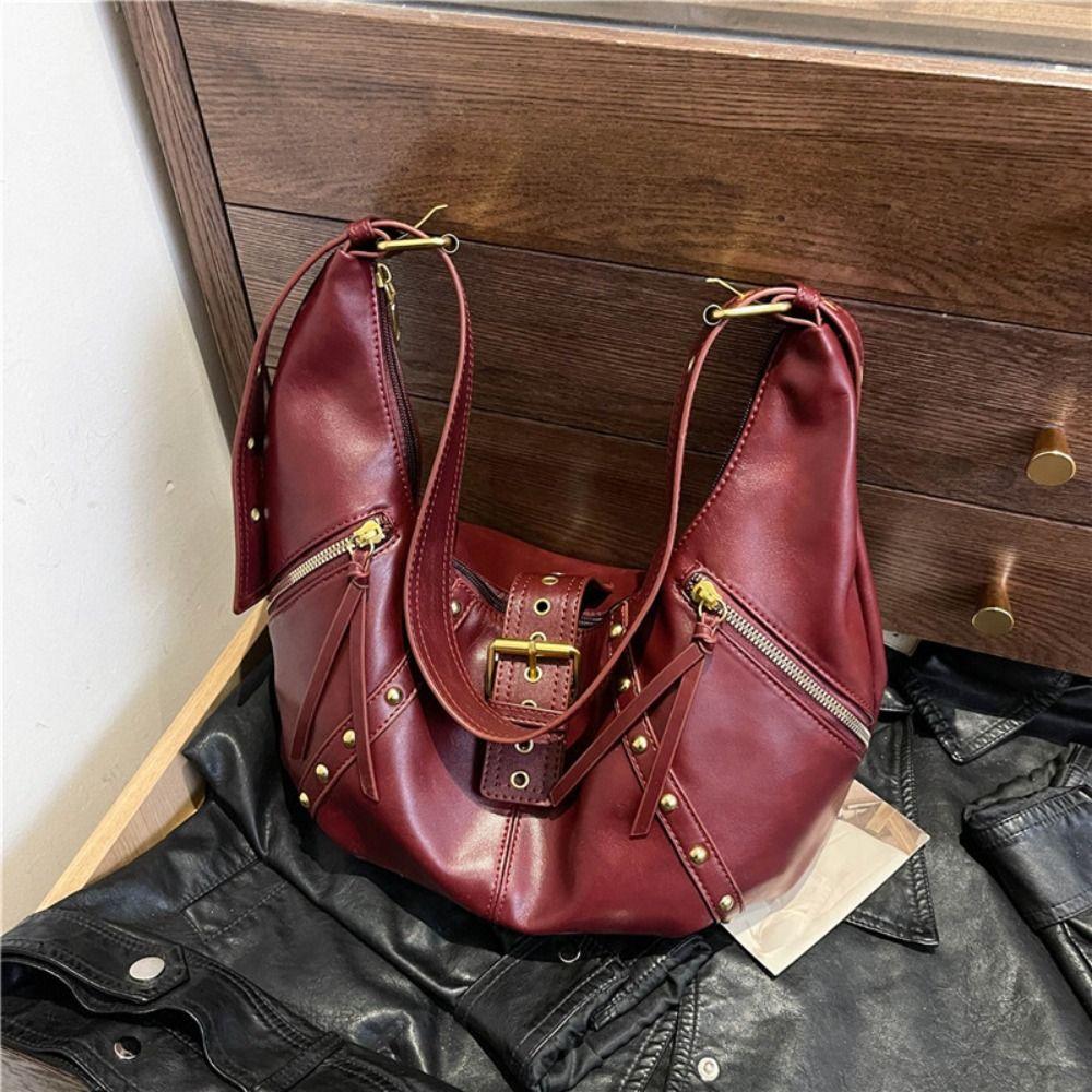Oil Wax LeatherRetro American Style Locomotive Style Underarm Bag Y2K Shoulder Bag Travel