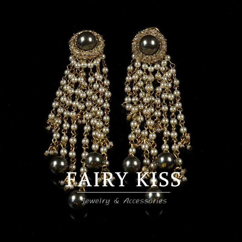 

Серьги Длинные, касающиеся плеч, с кисточкой-подвеской из бриллиантов и рисовых бусин с покрытием из настоящего золота, темпераментные, универсальные, серебряная игла 925 пробы