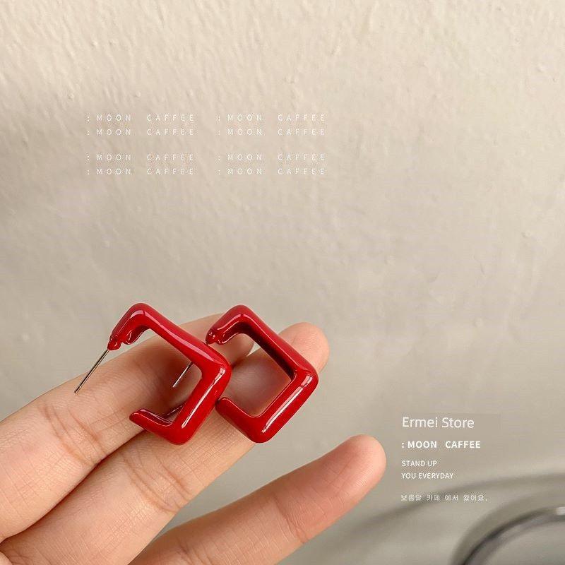 

Retro New Year Red Fashionable Paint Earrings Sweet Cool Easiest for Match Christmas Style Small Ear Ring Unique Earrings 925 Silver Needle Square Silver Needle