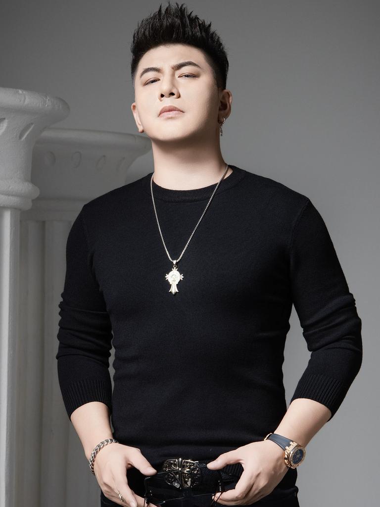 European Trendy Brand Men's Sweater for Autumn and Winter, Warm Inner Wear, High-End Knitwear, Round Neck Pullover, Solid Color Base Layer