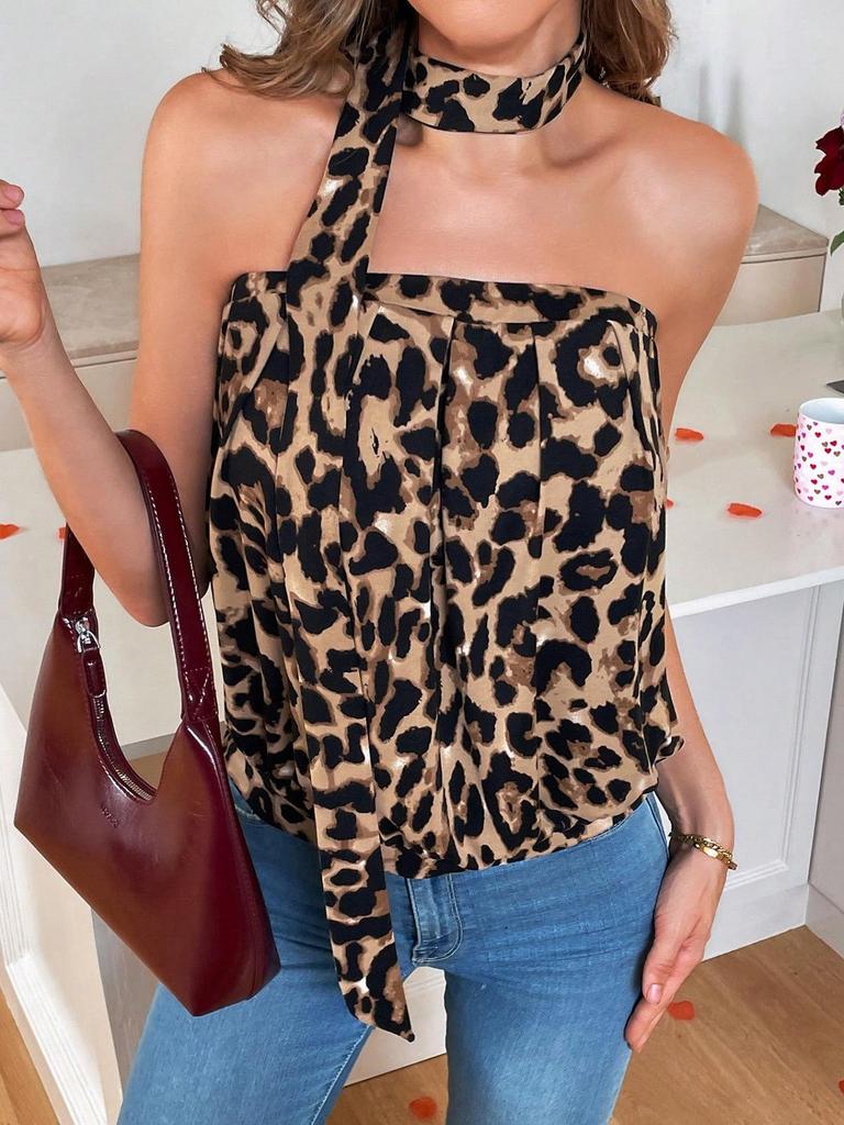 Women's Leopard Print Bandeau Top - Sexy, Slimming, Sleeveless, Backless, Short.
