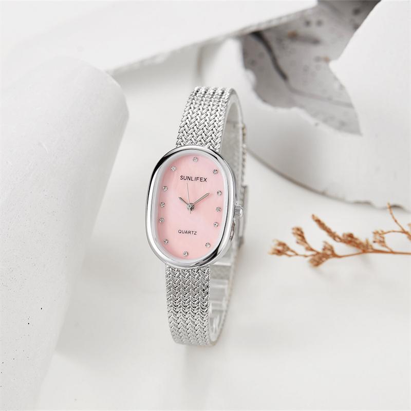 Fashion Business Alloy Oval Elegant Waterproof Women's Quartz Watch Gradient Color Rhinestone Dial Suitable for Daily Life