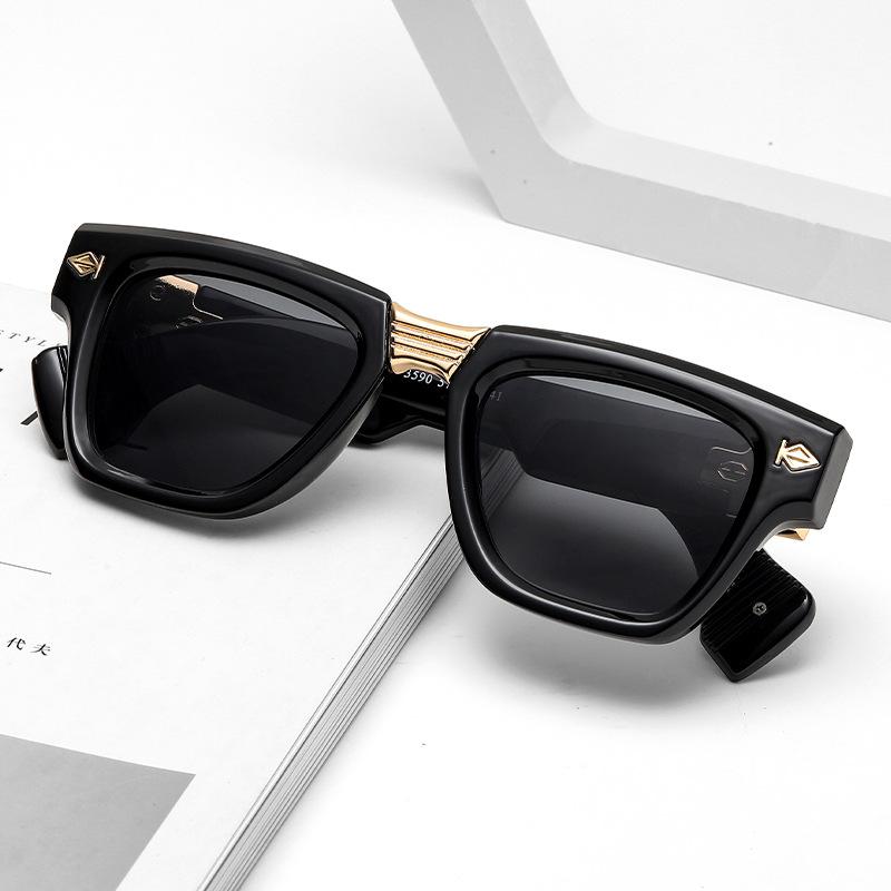 Black frame color-changing glasses, square frame metal star decorative flat mirror, automatic photosensitive color-changing anti-blue light plain fra