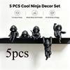 5 Stück Mini-Ninja-Ornamente Hängende Dekoration Kapuzenmann-Figur Niedliche Ninja-Statue Bücherregal