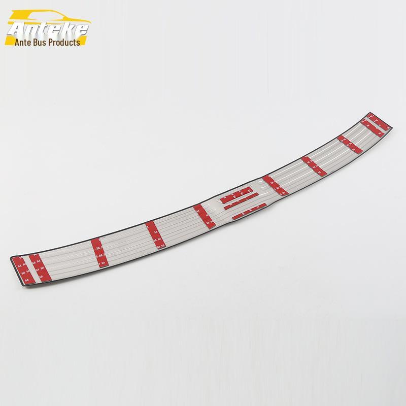 Stainless Steel Protective Tailgate Trim for GS4