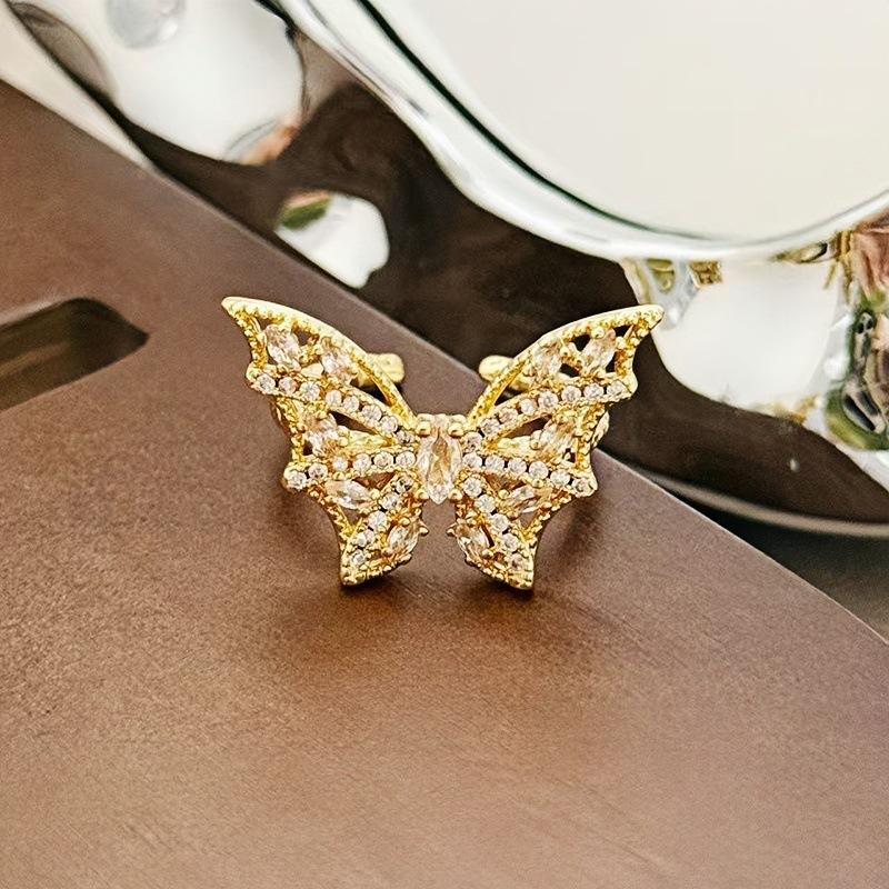 Mittelalterlicher Luxus High-End Hohle Spitze Schmetterling Offener Ring Weiblichkeit Nischendesign Retro Ring