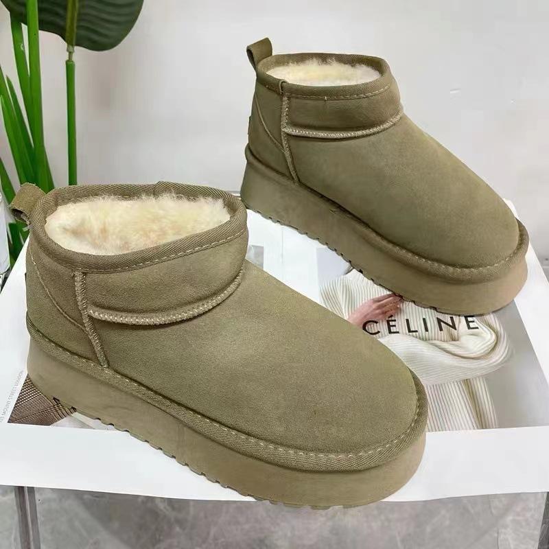 Fur integrated snow boots women's 2025 winter Zhou Dongyu same thick-soled heightening leather wool short boots burst