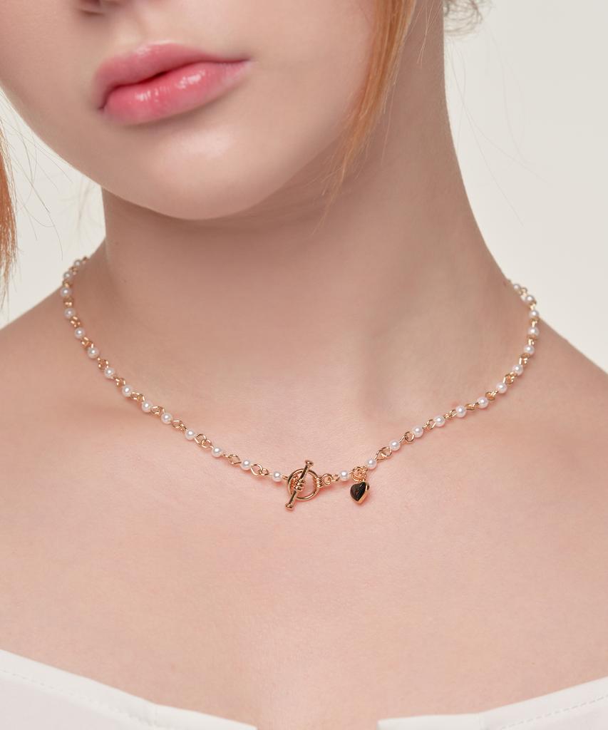 Hawha Heart Toggle Pearls Choker