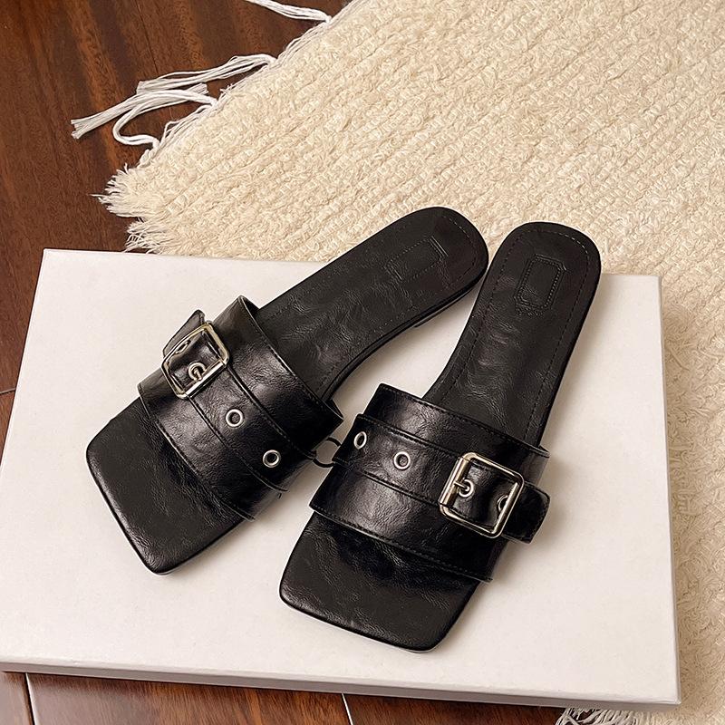 Korean version of square head one-word drag rose red square buckle thin belt buckle square heel temperament low heel cool slippers women's summer out