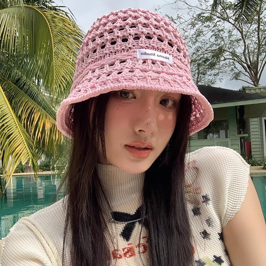 

Hollow straw hat women s summer bucket hat sunshade sunscreen hat straw woven basin hat show face small bucket hat Adult (56-58cm) рожевий