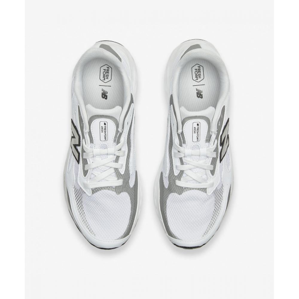 New Balance Nbpffs111w Fresh Form Arish V4  White 