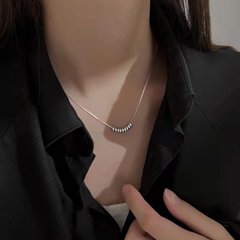 2022 Exquisite Small Bead Necklace - Versatile, High-End, Light Luxury Clavicle Chain for Women