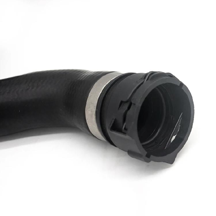 17127646150 Water Tank Radiator Hose Auto Accessory for F25