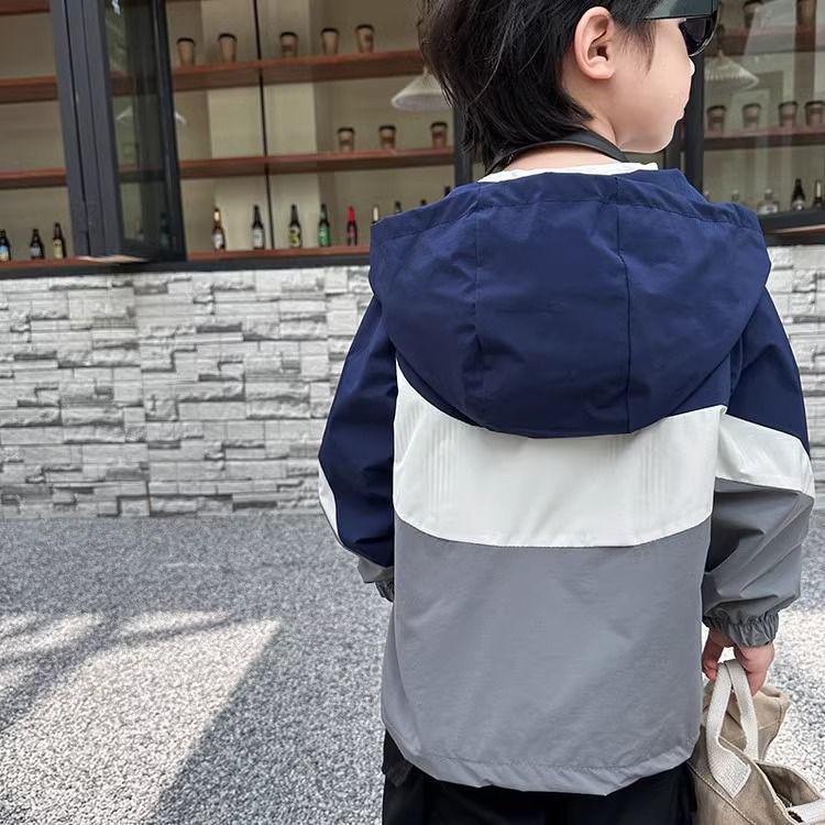 Autumn 2025 Boys' Hooded Windbreaker Jacket - Stylish and Handsome