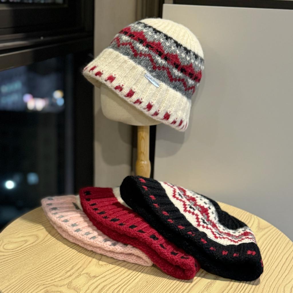 Winter Knitted Warm Contrast Maillard Fisherman Hat Women's Thickened Cold Proof Fashion Woolen Hat Basin Hat