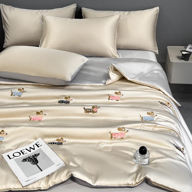 Skin-Friendly Washed Lce Silk Summer Quilt Sets High Quality Embroidered Comforter Bedding Sets Queen Summer Cooling Blanket