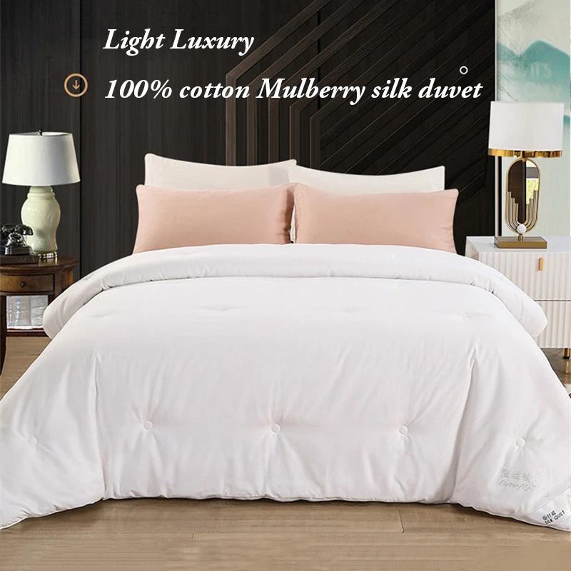 Luxury 100% Mulberry Silk Duvet Lightweight Natural Silk Quilt for All Seasons Soft Warm Pure Cotton Fabric Queen Size Comforter