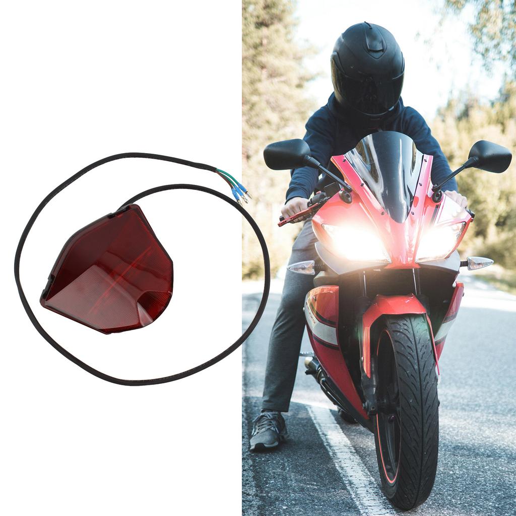 Motorcycle Safety Lighting Signal Brake Tail Light with High Efficiency Easy Installation for Improved Aesthetic Appeal