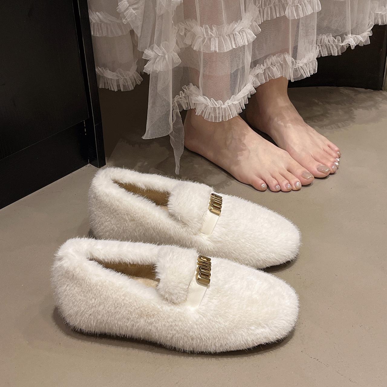 

Внутренние увеличивающие рост туфли на плоской подошве, французские пушистые туфли Мэри Джейн из бархата и хлопка, новые для зимы 2025 года, высокого класса, универсальные 40