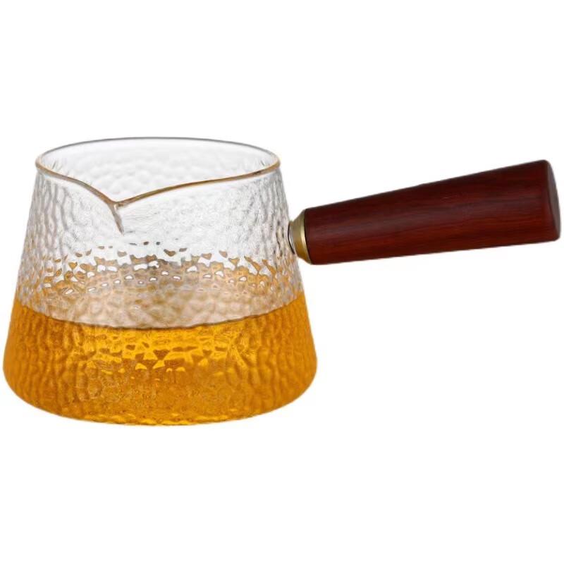 Shangqi Glass Tea Pitcher with Wooden Handle and Integrated Strainer