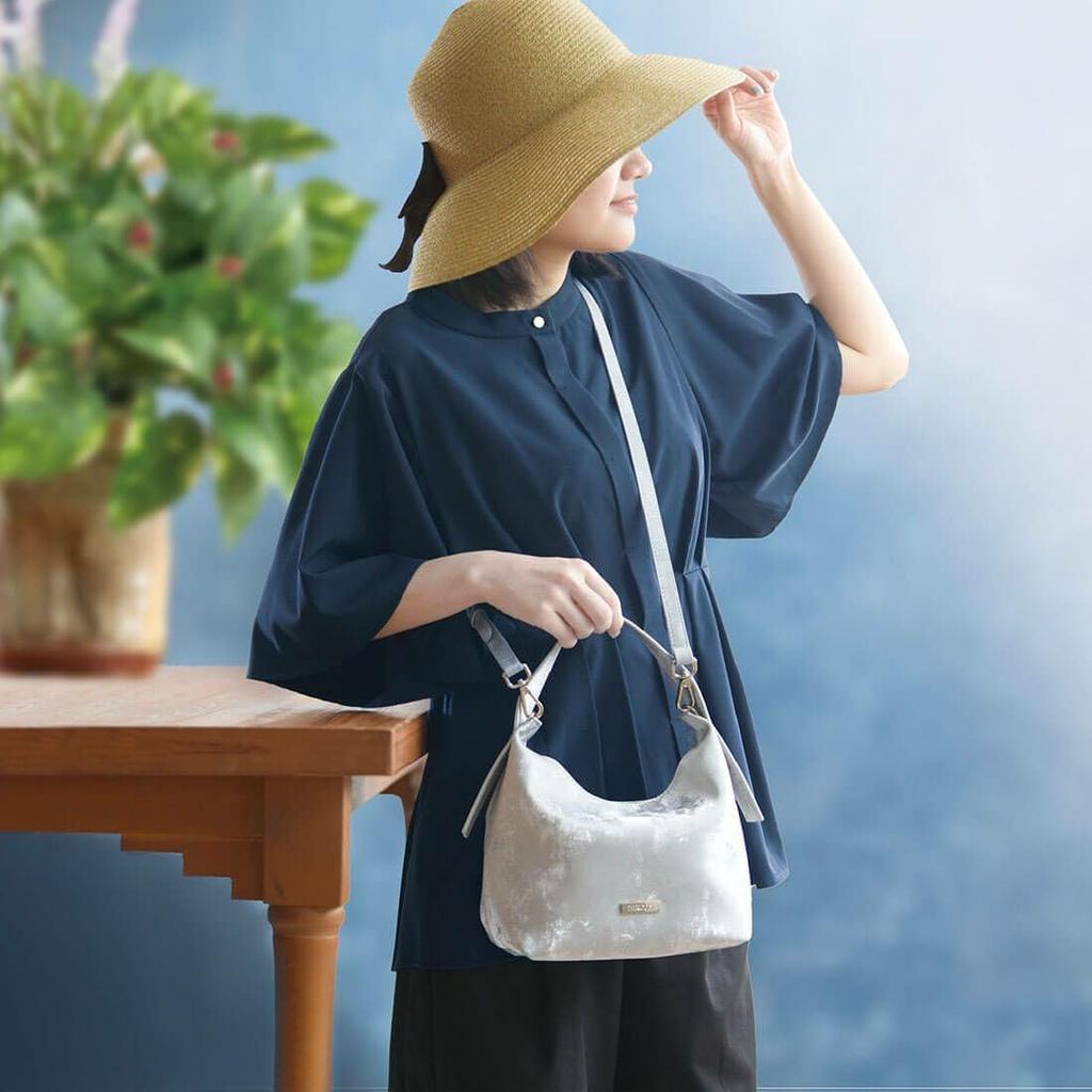 [Barcos] Silky Cowhide Leather 2-Way HandbagShoulder Bag, Small, Silver, Genuine Leather Bag with an Elegant Shine and Silky Feel