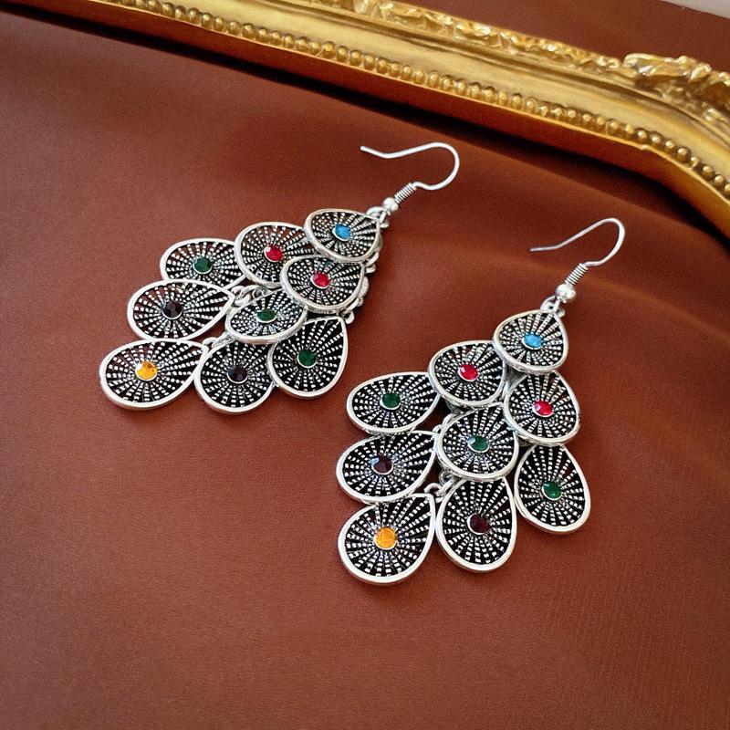 Bohemian retro tassel earrings with fashionable ethnic style and temperament, ear hooks with a niche and high-end feel, versatile earrings