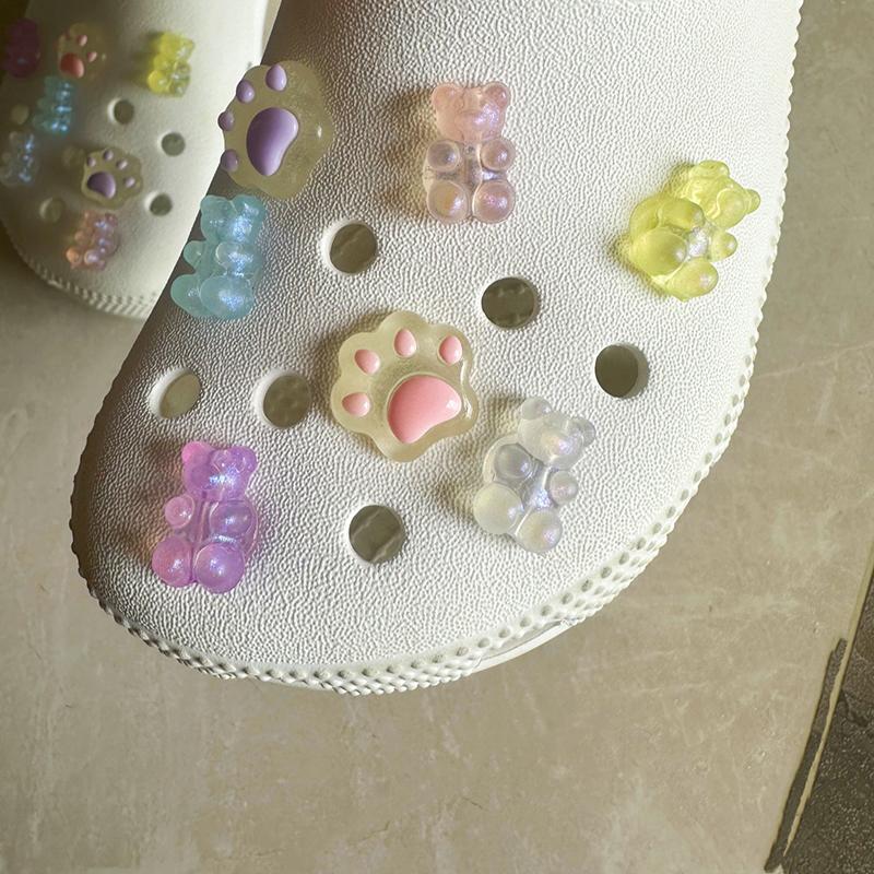 14Pcs/Set Luminous Bear+Bear Footprint Combination  Decoration For Clogs Detachable Accessories Shoe Charms Decoration