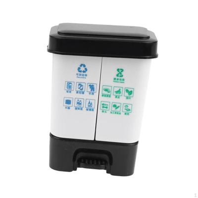 1/12 Garbage Can Diorama Collectible Realistic Miniature Sorting Bucket Model Desktop Ornament