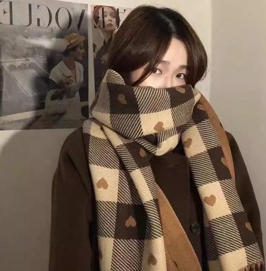 Red scarf women's autumn and winter new imitation cashmere thickened warm scarf high-end New Year's Christmas gift