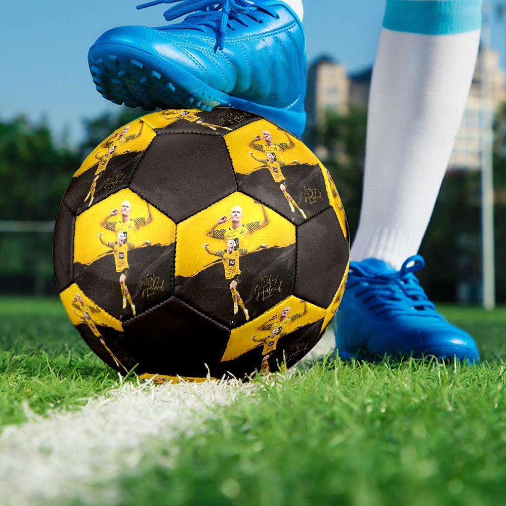 1PC Haaland Game Changer taglia 5 pallone da calcio Pallone da calcio indoor Praha Colorato Per tutte le età Cucito a macchina PVC Pronto per la competizione Resistente Alto rimbalzo