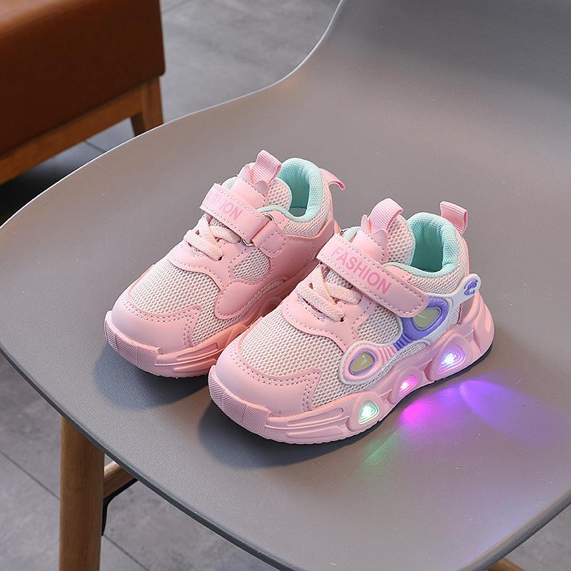 2024 New Children Designer Versatile Soft Soled Light Up Sneakers Autumn New Breathable Antiskid Mesh Casual Shoes Tenis De Niño