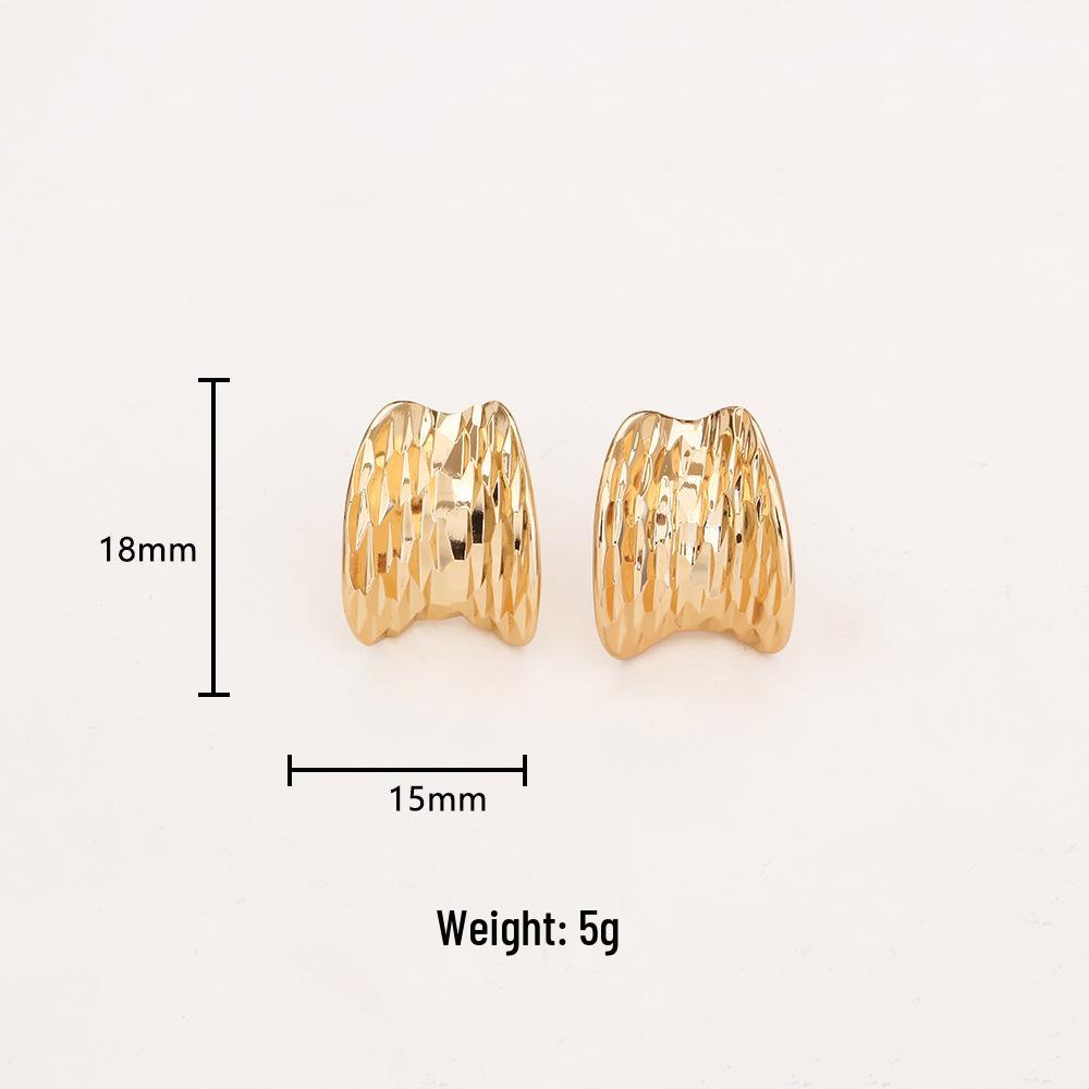 European & American Style C-Shaped Earrings with Unique Pleated Texture - INS Cold Style Women's Jewelry.