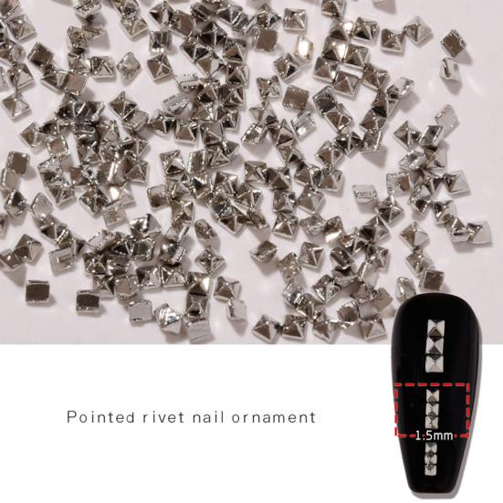 200Pcs/Set Nail Rivet Glitter 3D Effect Non-Fading Metal Rivet Art Decoration Street Punk Charm for Manicure
